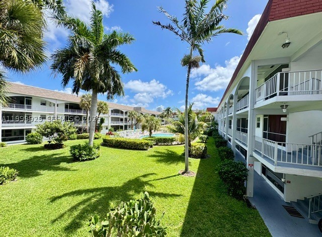 Hallandale Beach photo 1