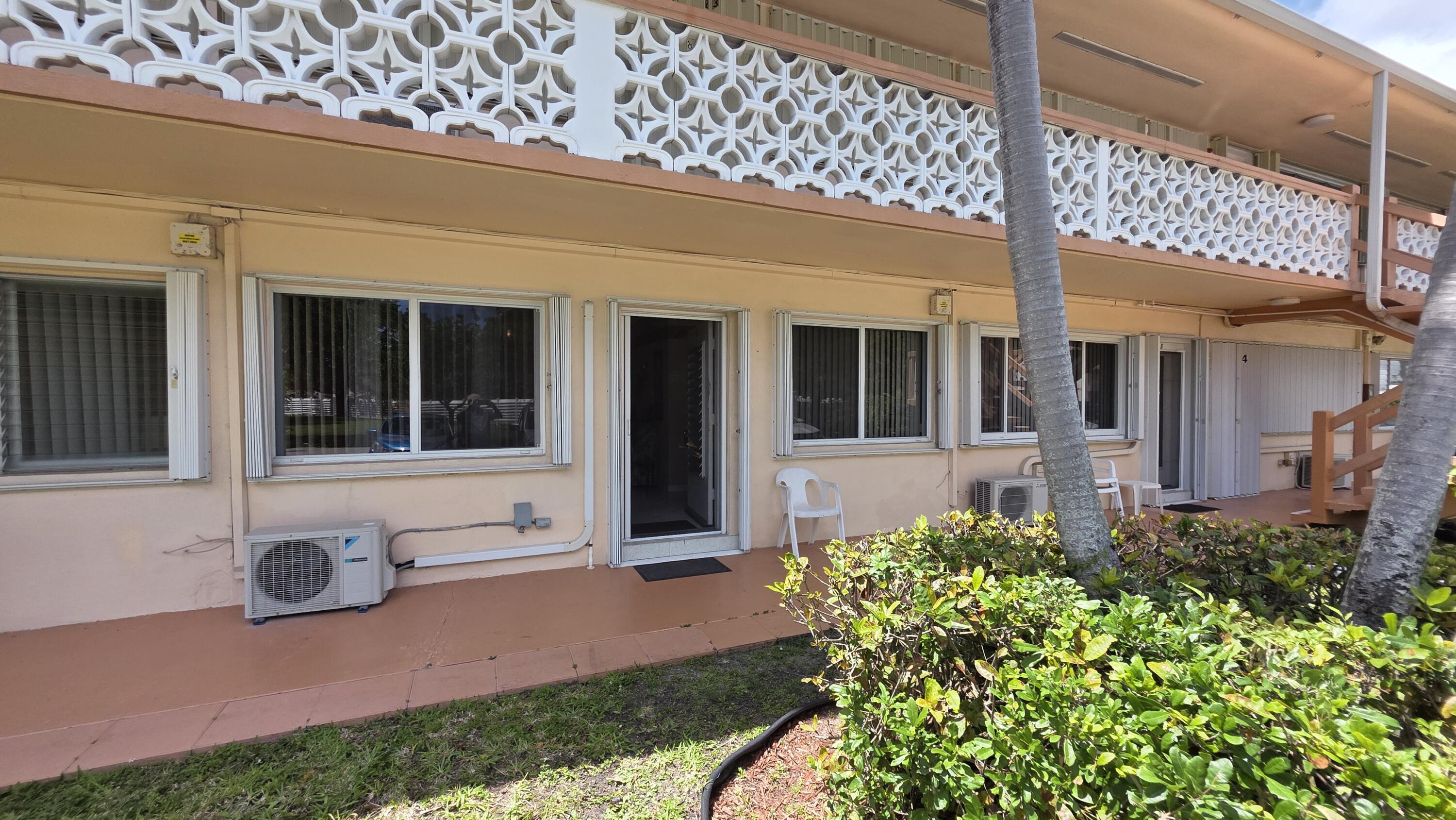 Hallandale Beach photo 2