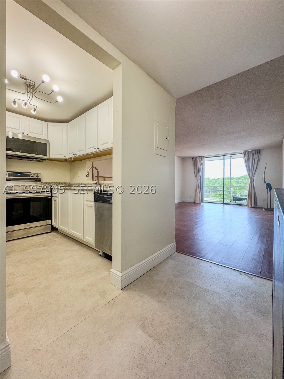 North Miami Beach photo 4