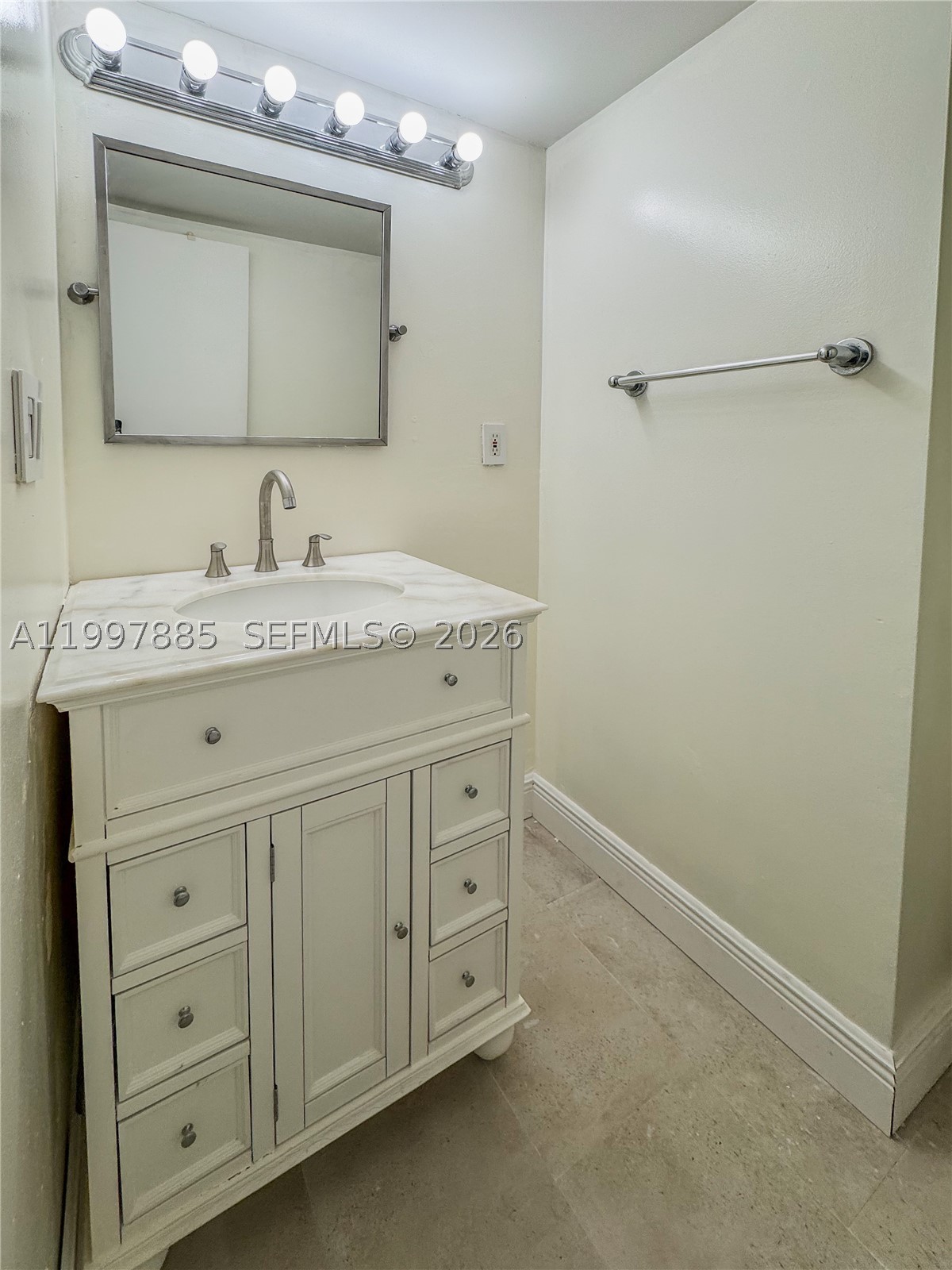 North Miami Beach photo 5