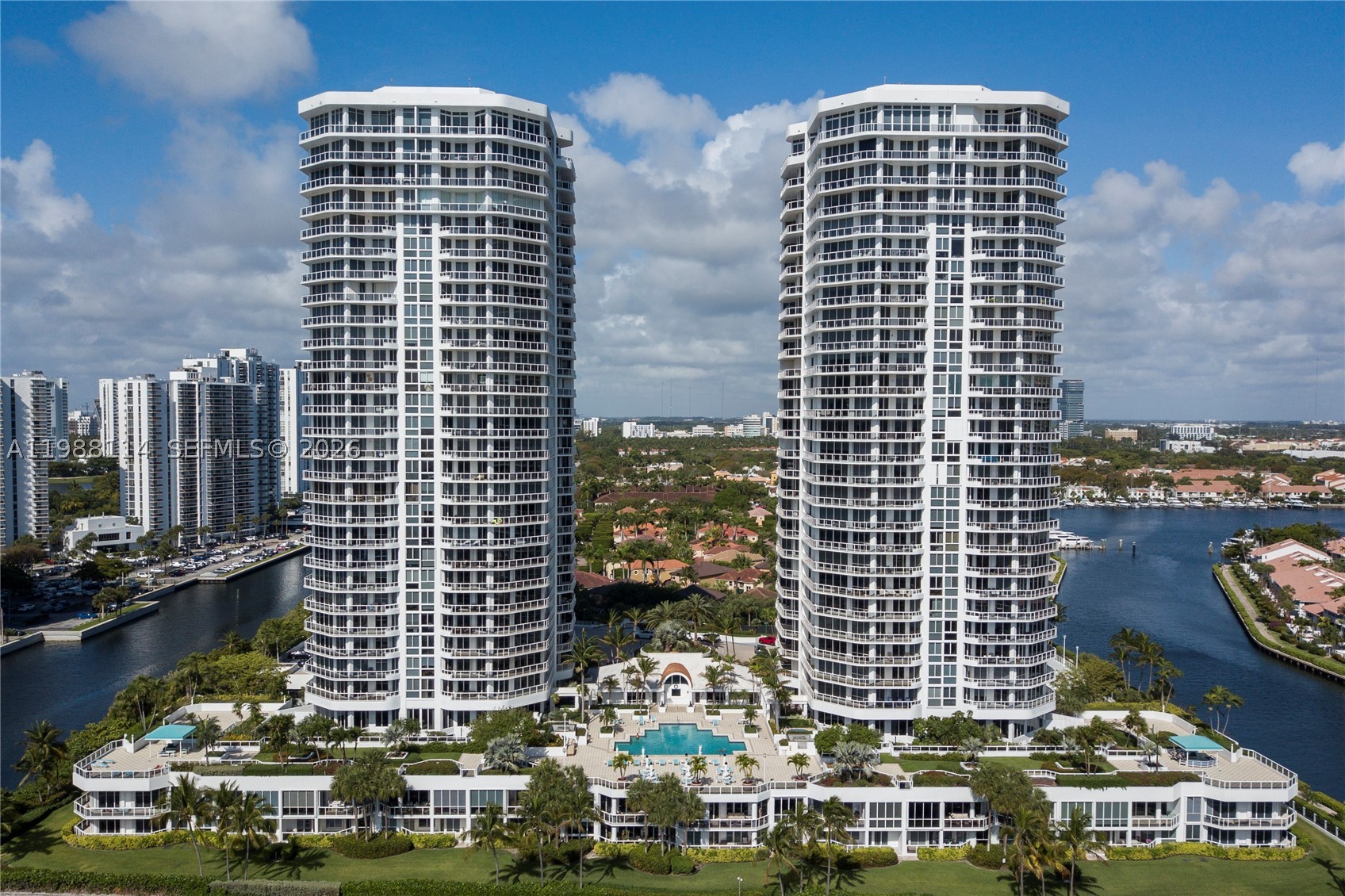 Aventura photo 1