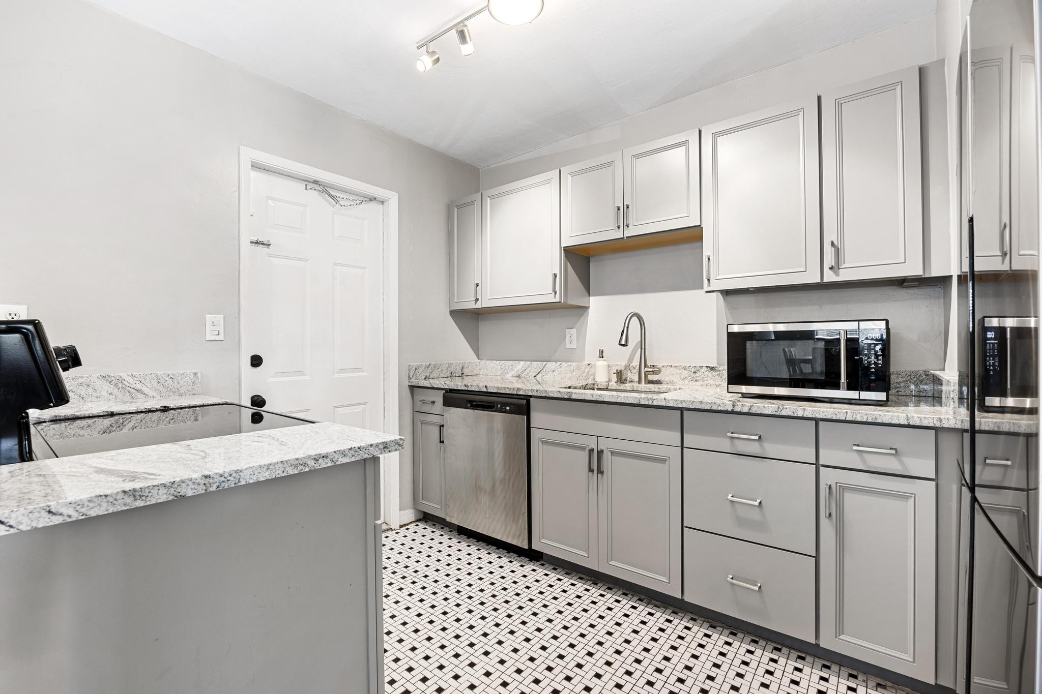 Wilton Manors photo 4