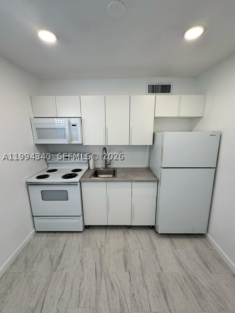 Hallandale Beach photo 5