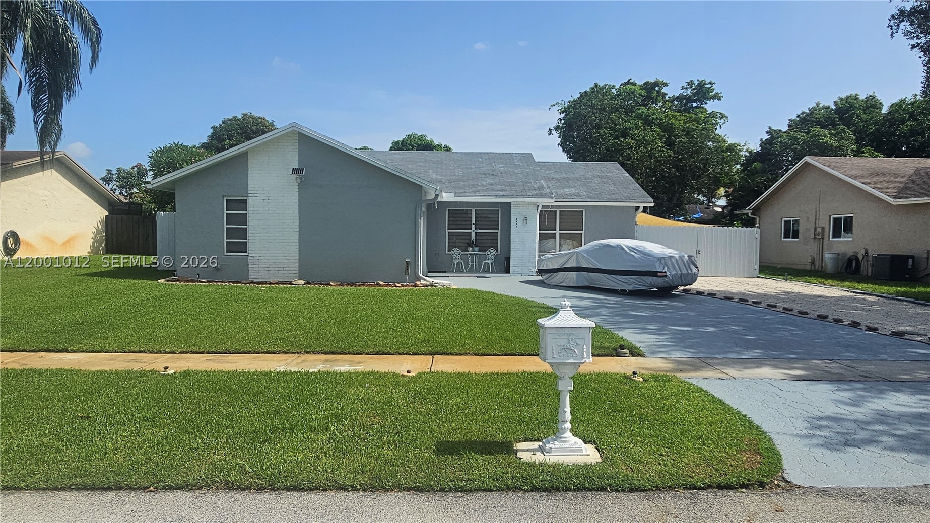 Pembroke Pines photo 3