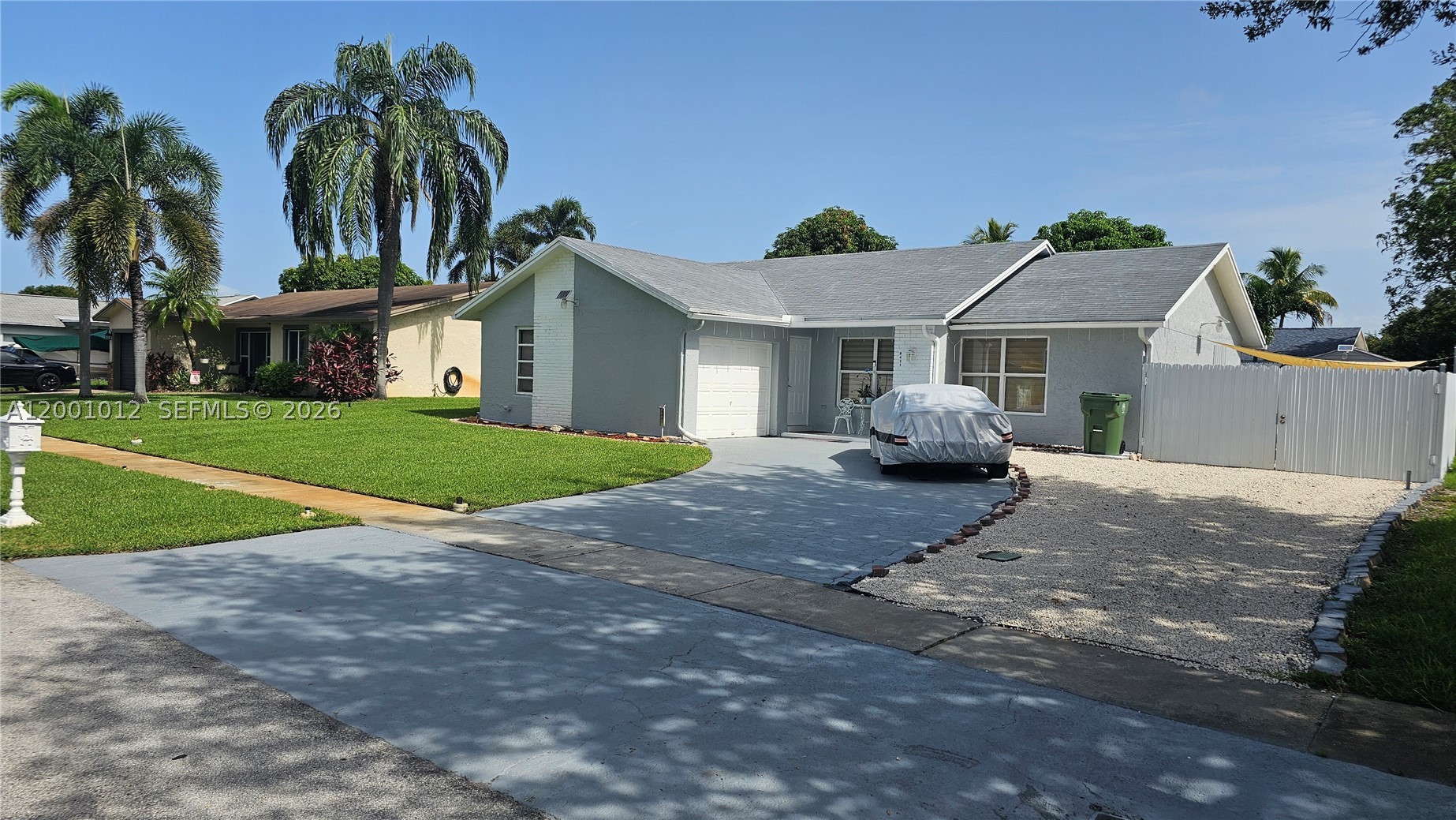Pembroke Pines photo 4