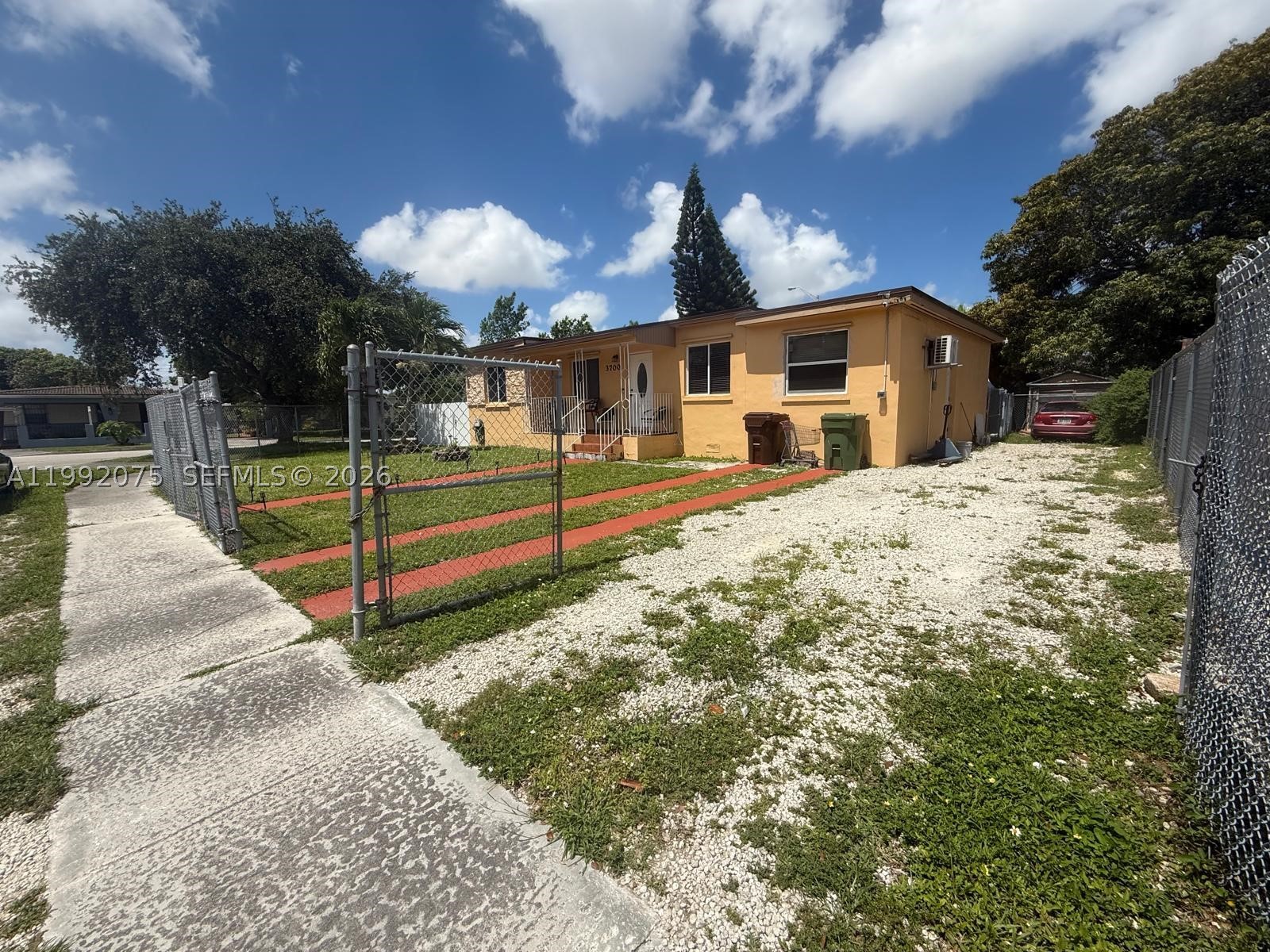 Hialeah photo 4