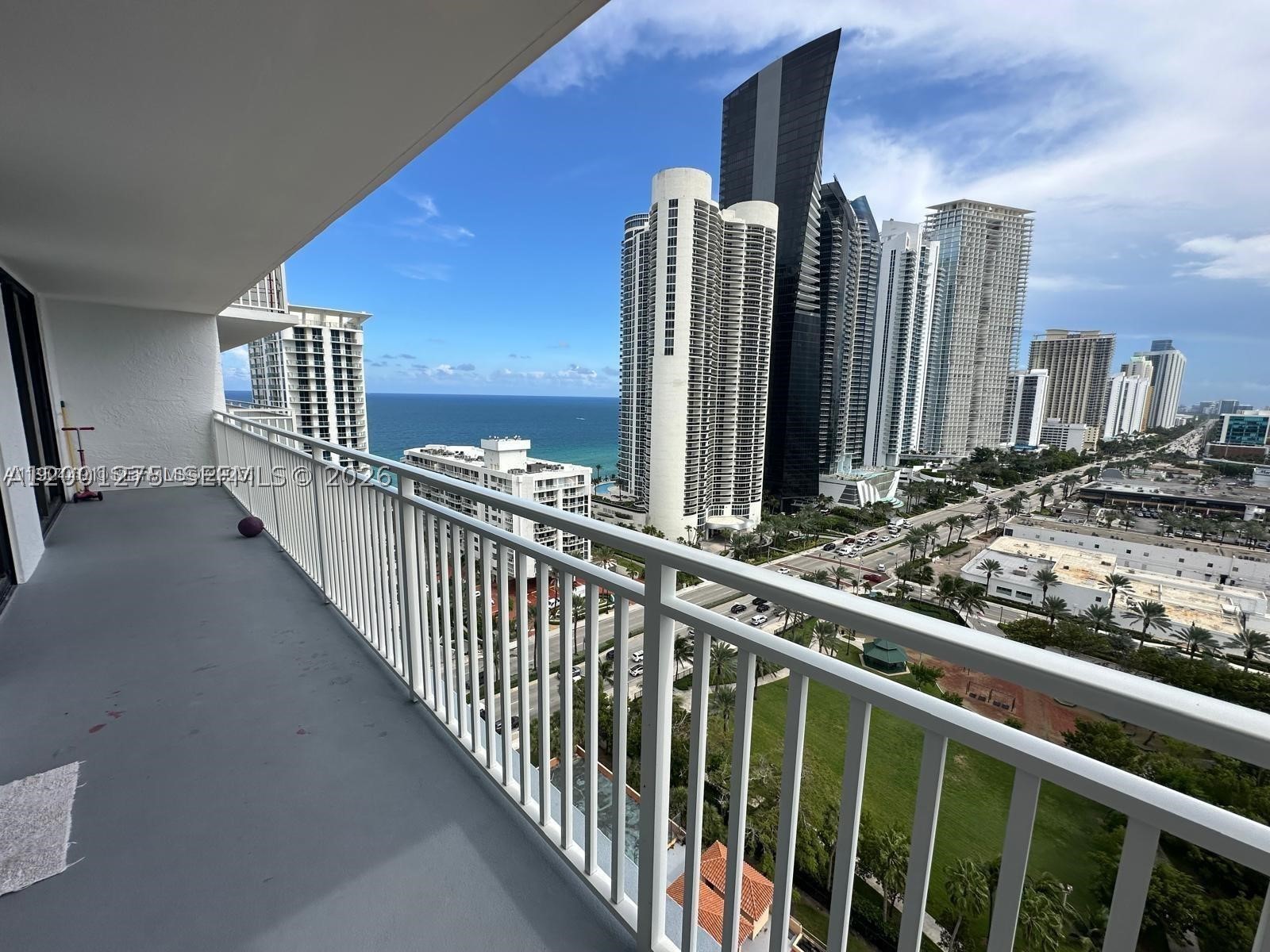 Sunny Isles Beach photo 2