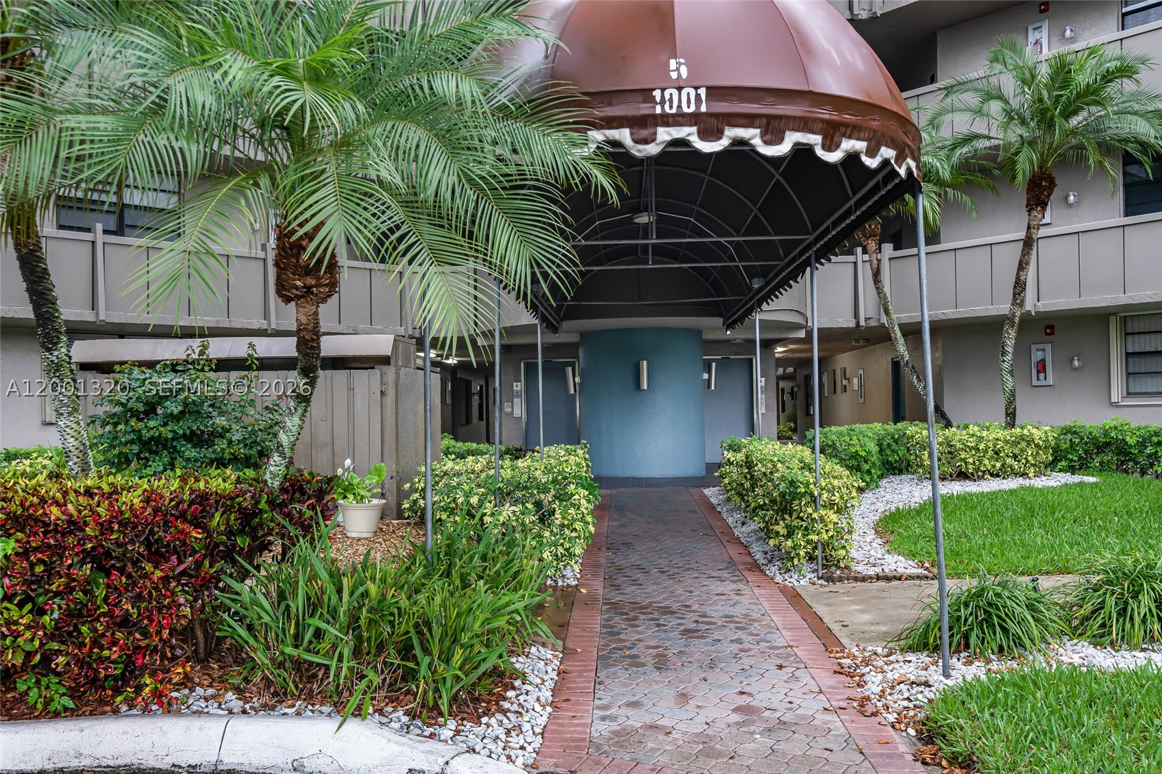 Pembroke Pines photo 2