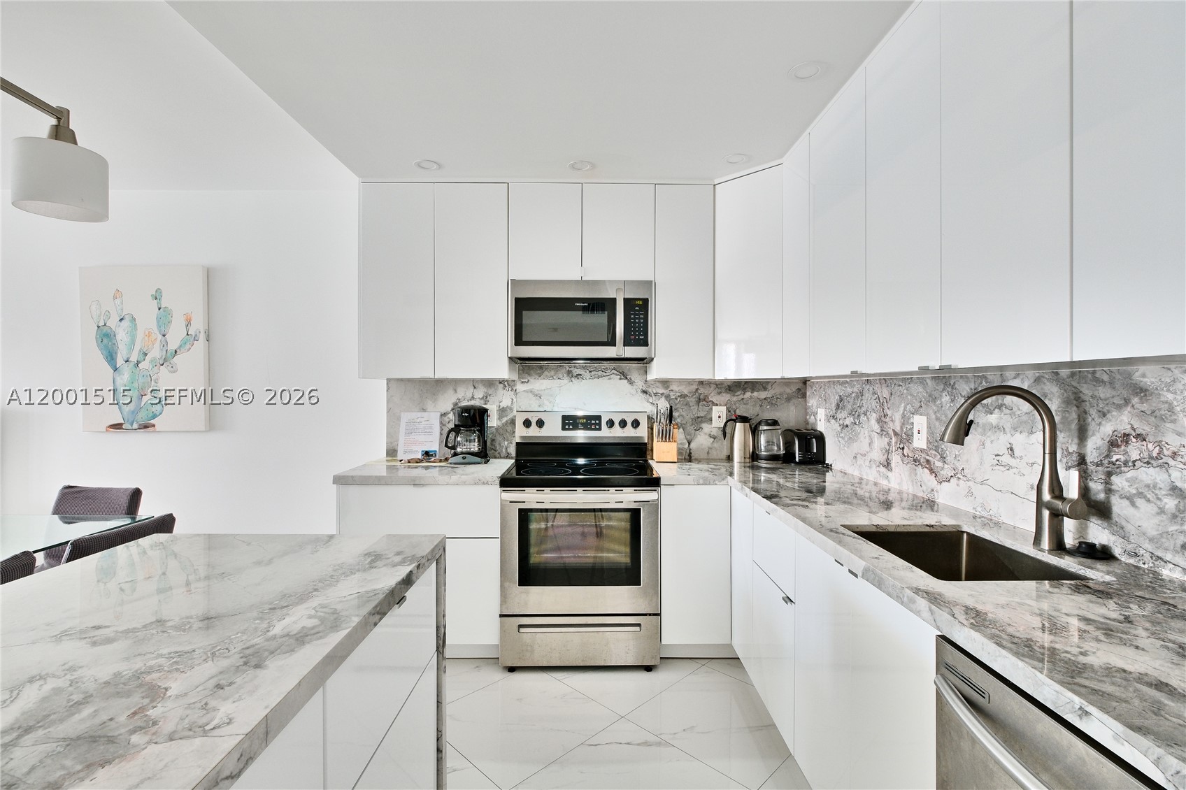 Sunny Isles Beach photo 2