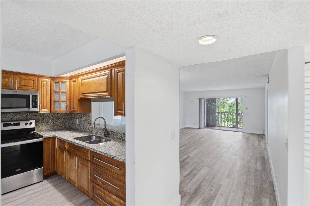 Pembroke Pines photo 4