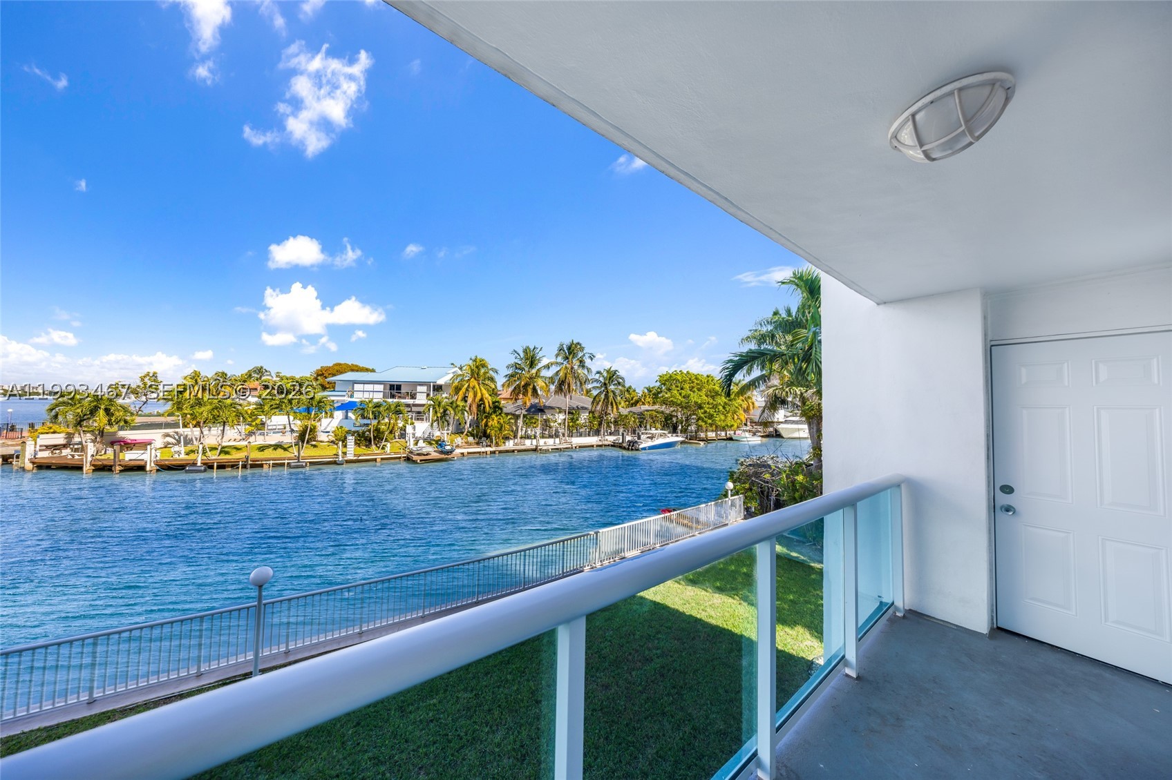 North Miami Beach photo 2
