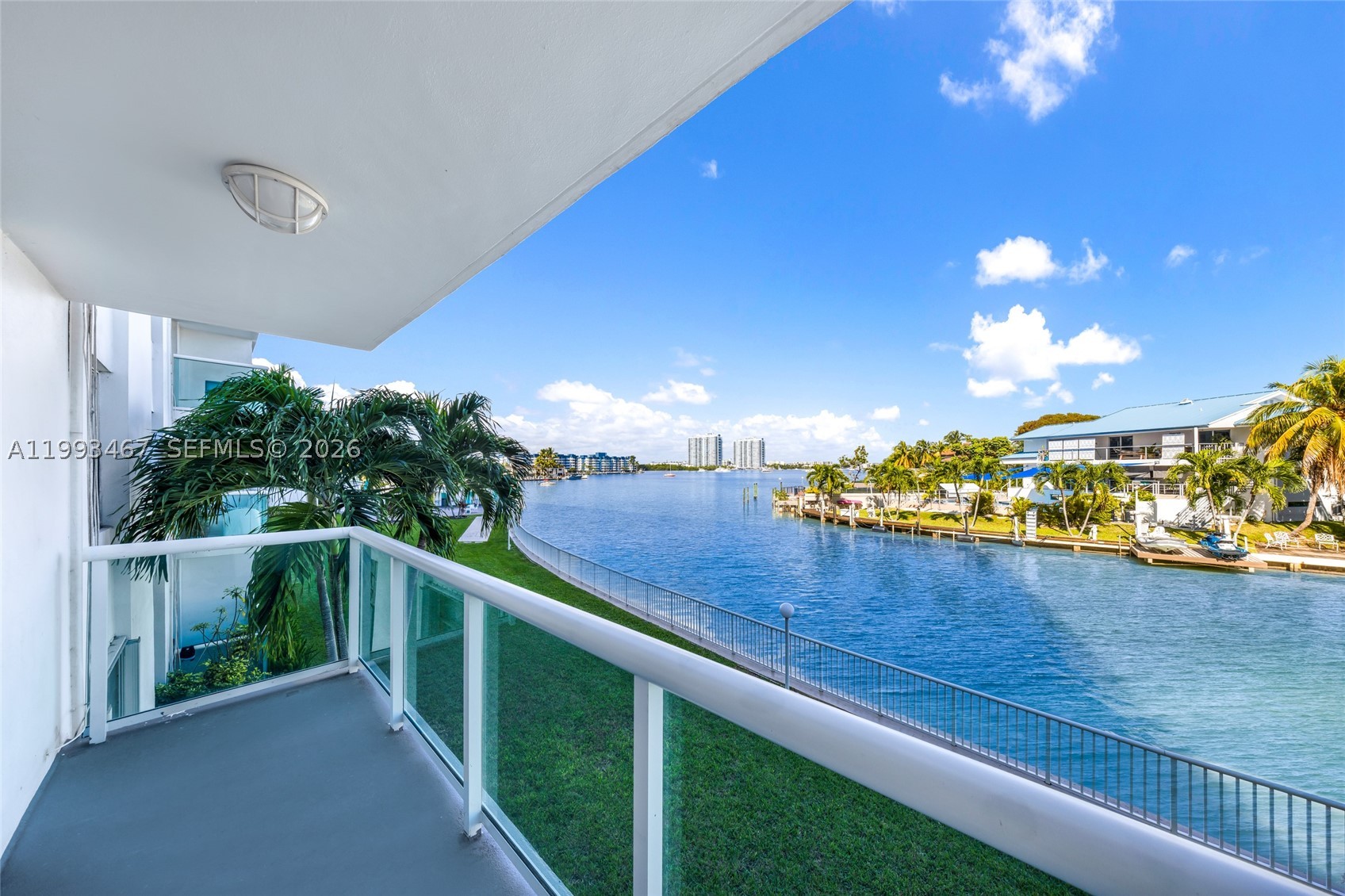 North Miami Beach photo 3