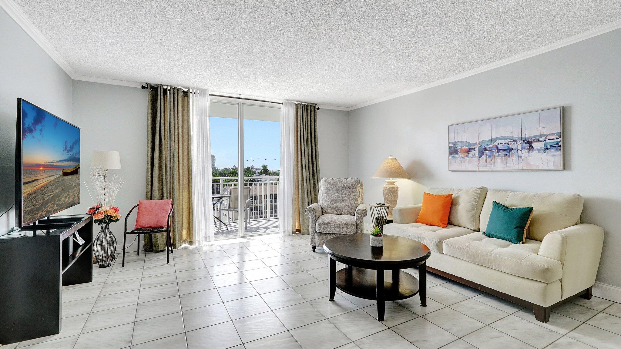 Hallandale Beach photo 5