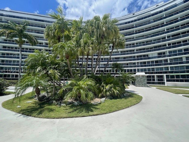 Miami Beach photo 1