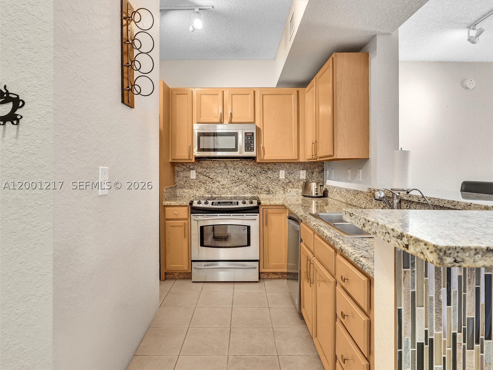 South Miami photo 5