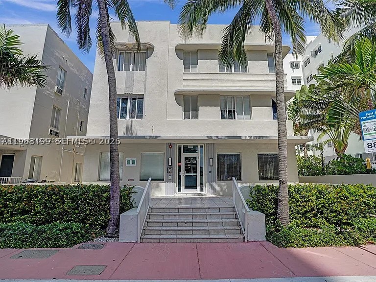 Miami Beach photo 1