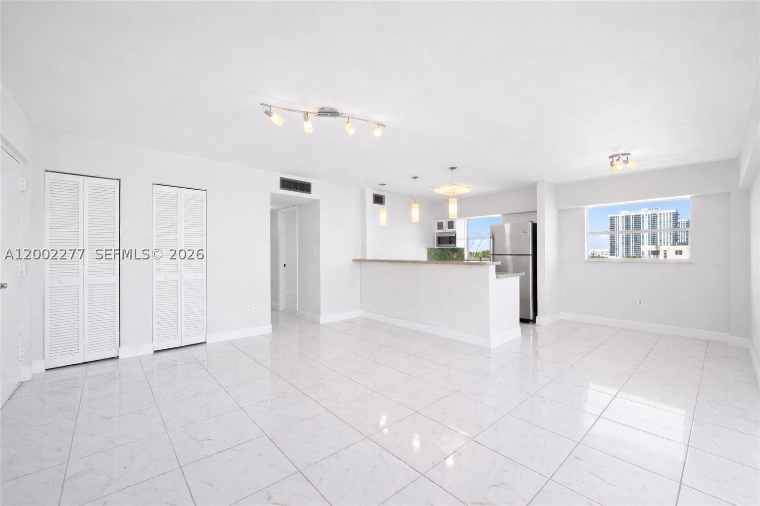 North Miami Beach photo 4