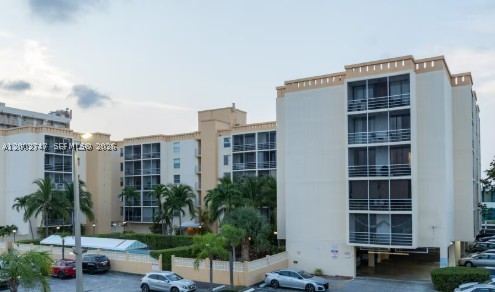 North Miami Beach photo 2