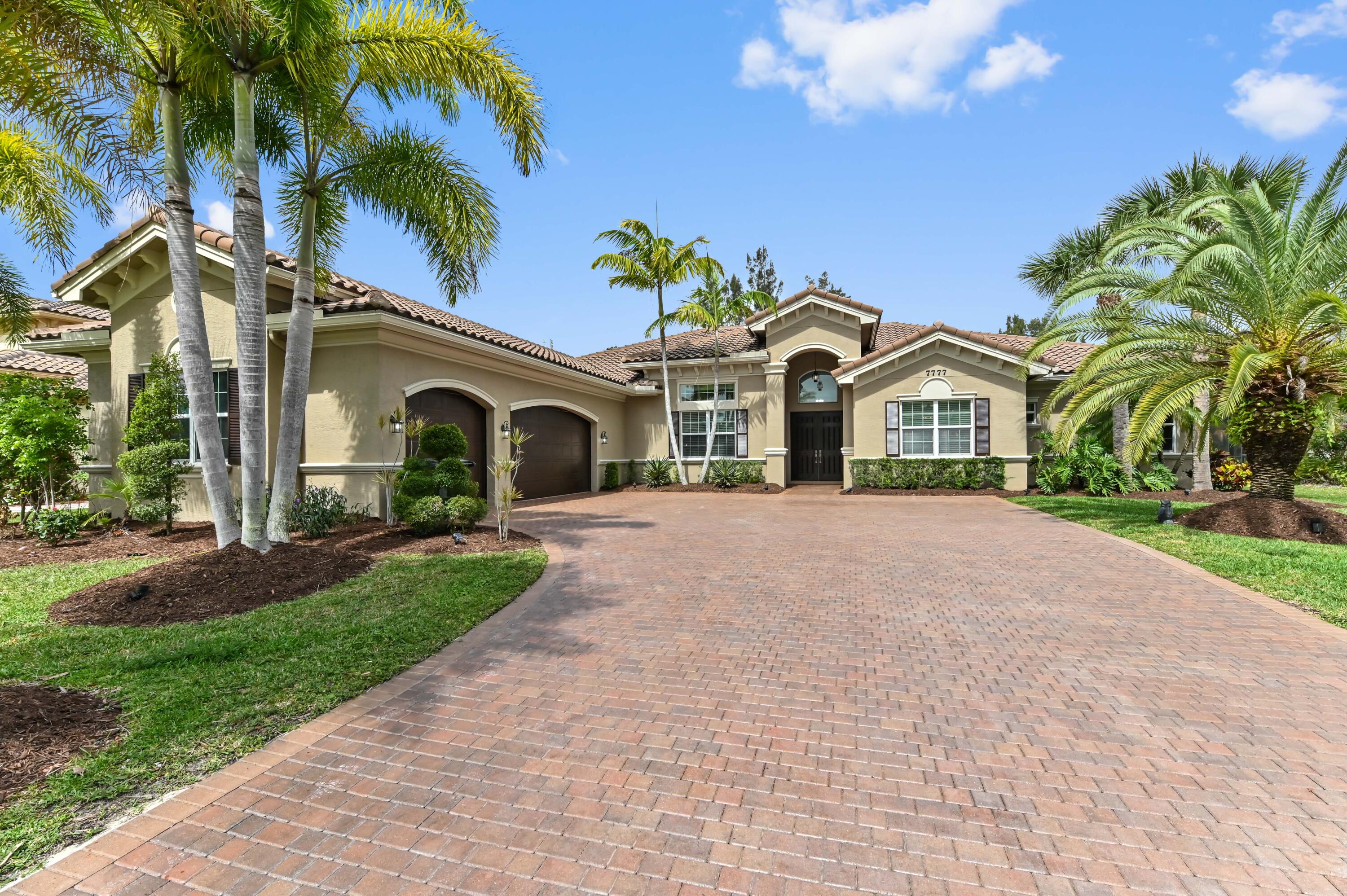 Palm Beach Gardens photo 2
