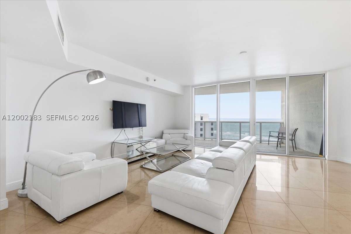 Sunny Isles Beach photo 3