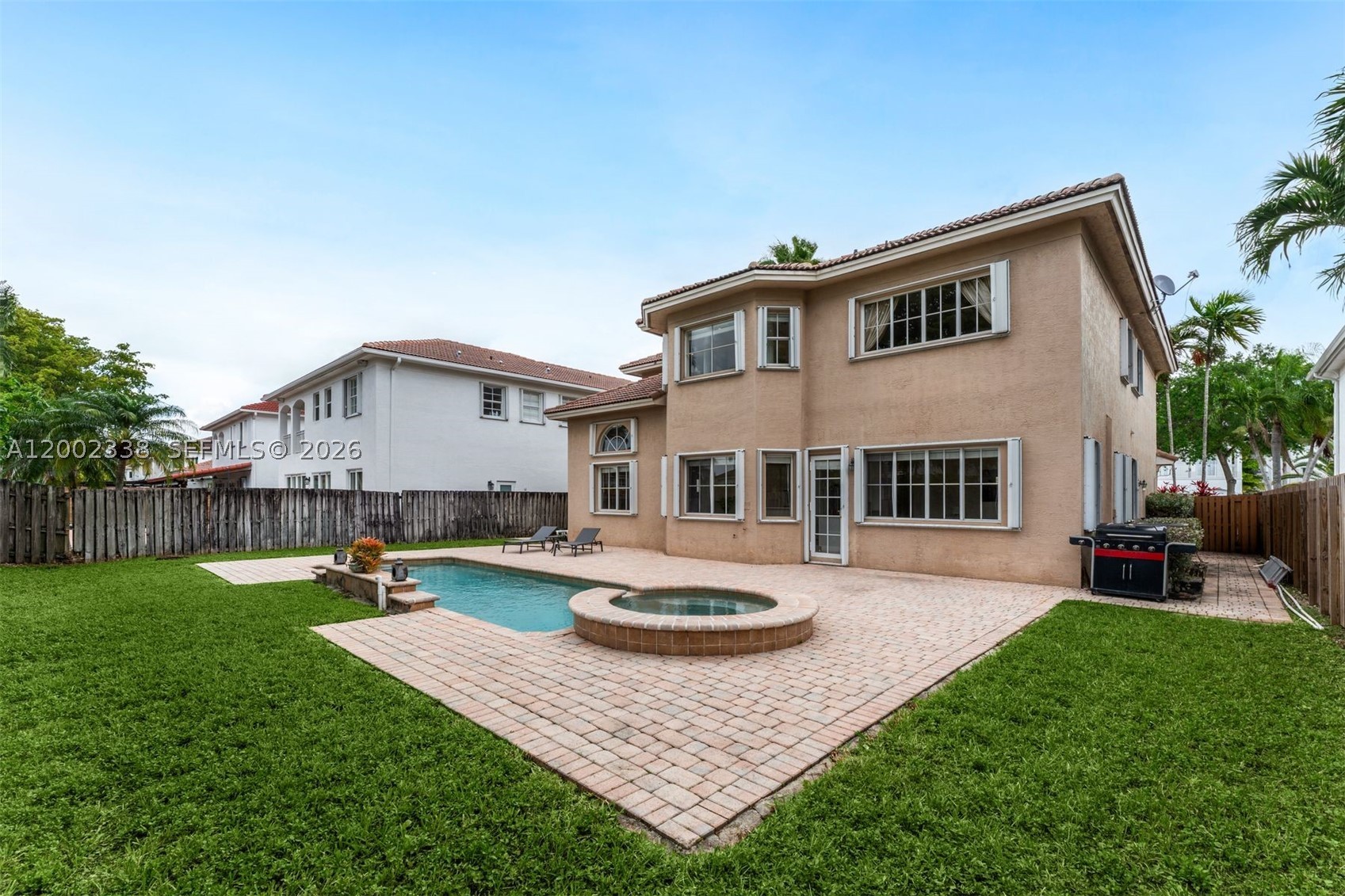 Doral photo 2