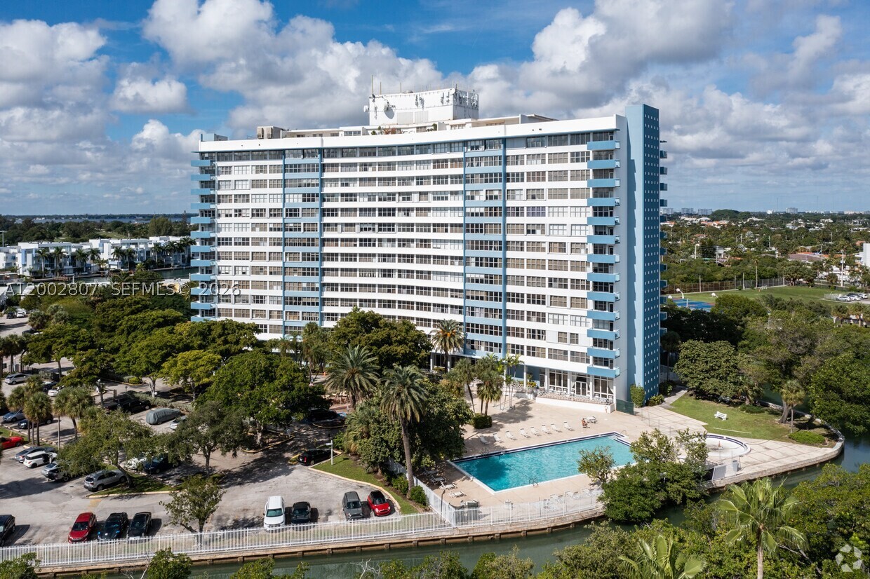 Miami Beach photo 5