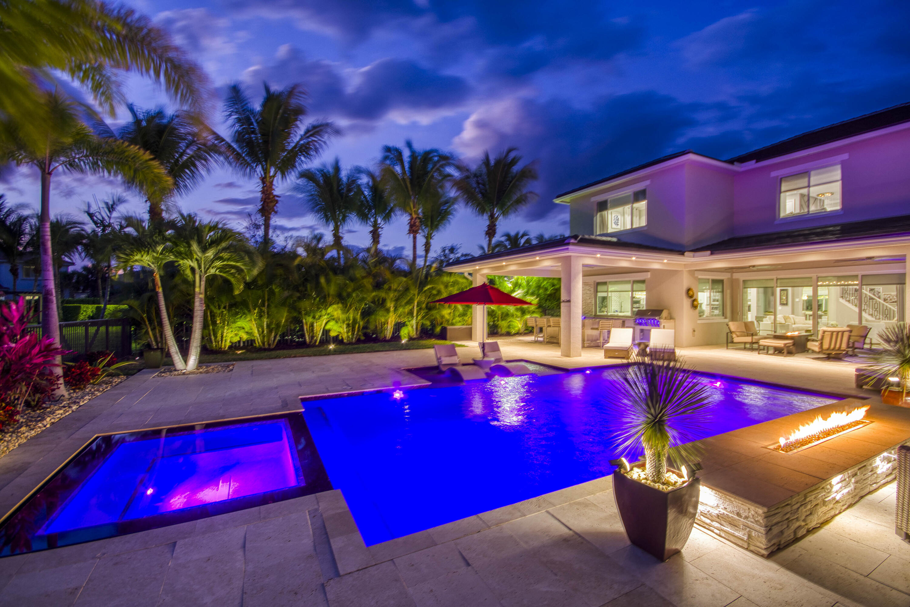 Palm Beach Gardens photo 2
