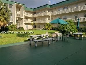 Hallandale Beach photo 2