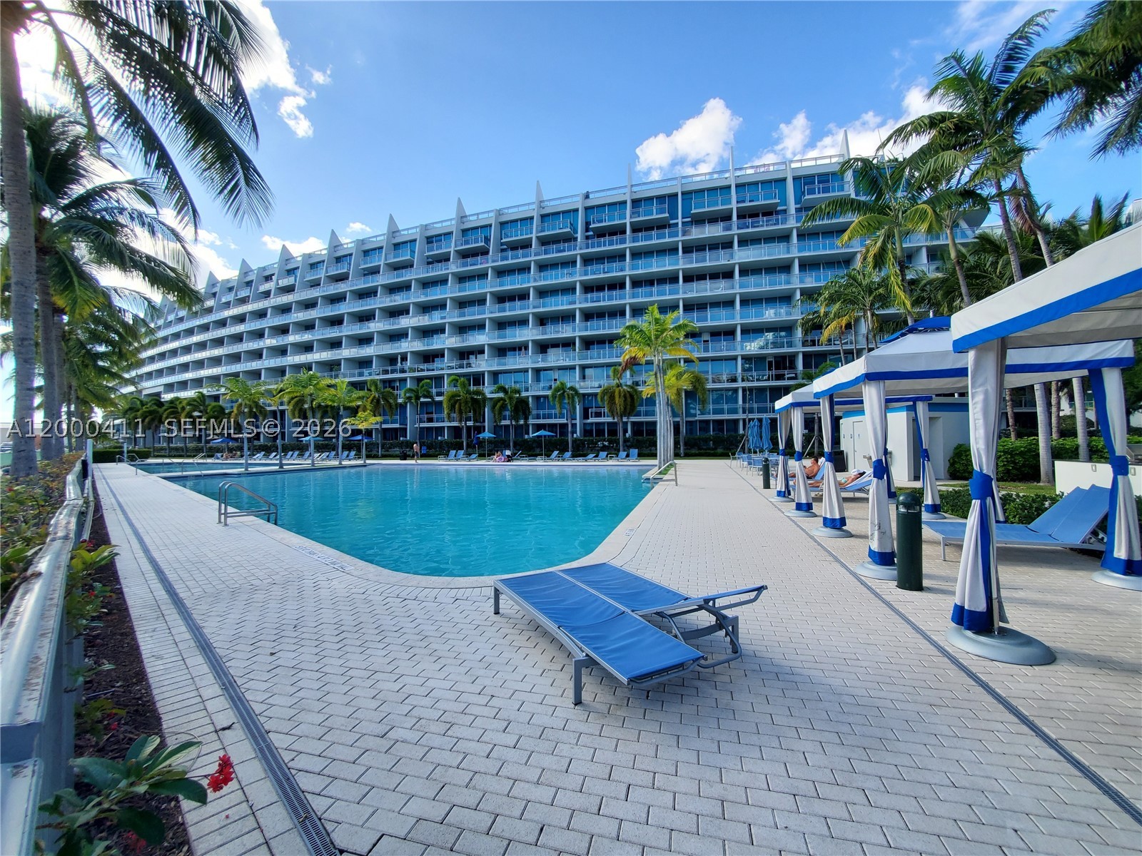 Aventura photo 1
