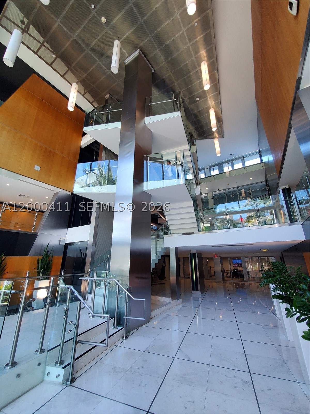 Aventura photo 2