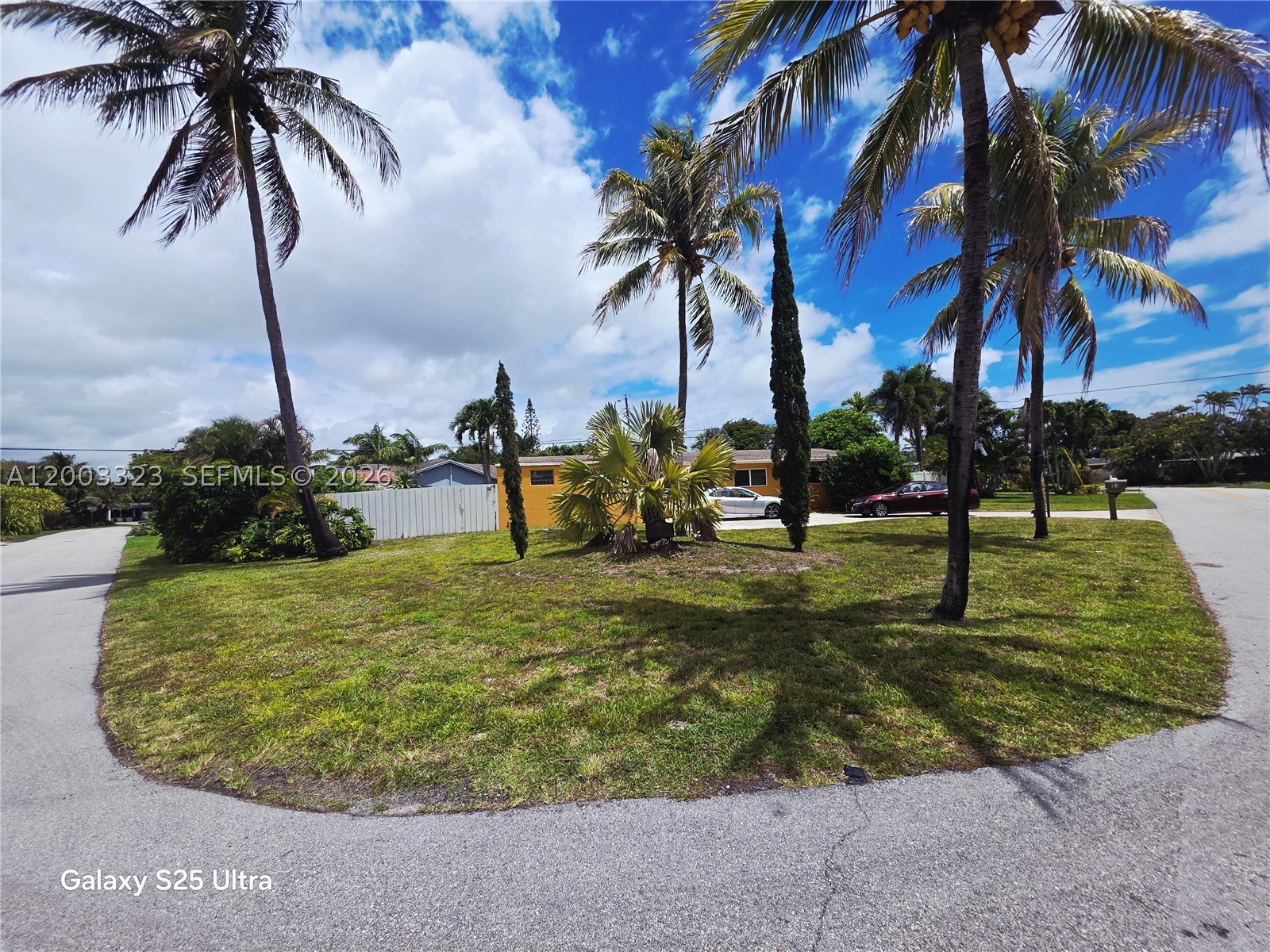 Wilton Manors photo 1