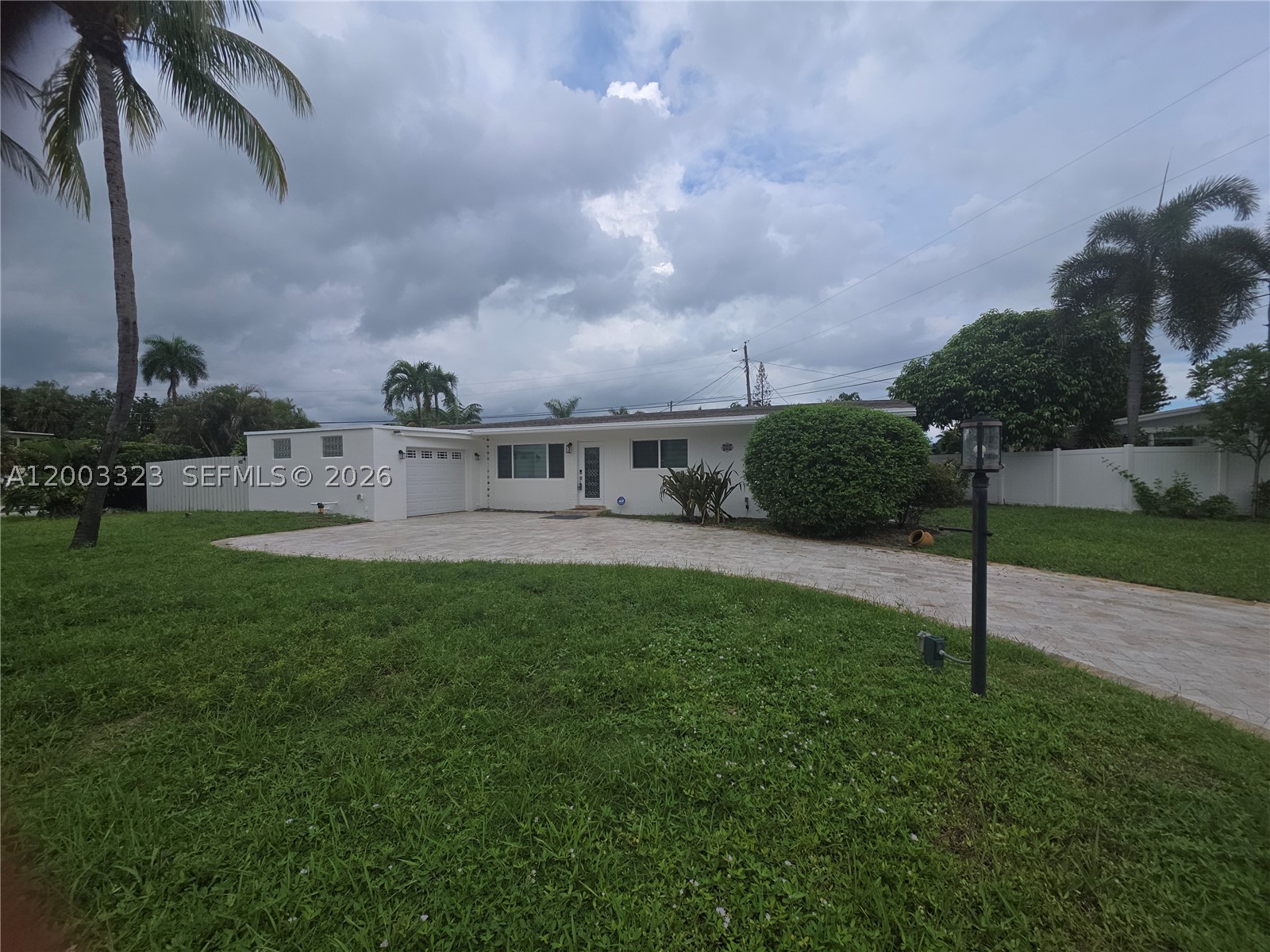Wilton Manors photo 2