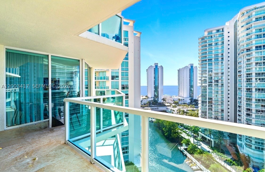 Sunny Isles Beach photo 2