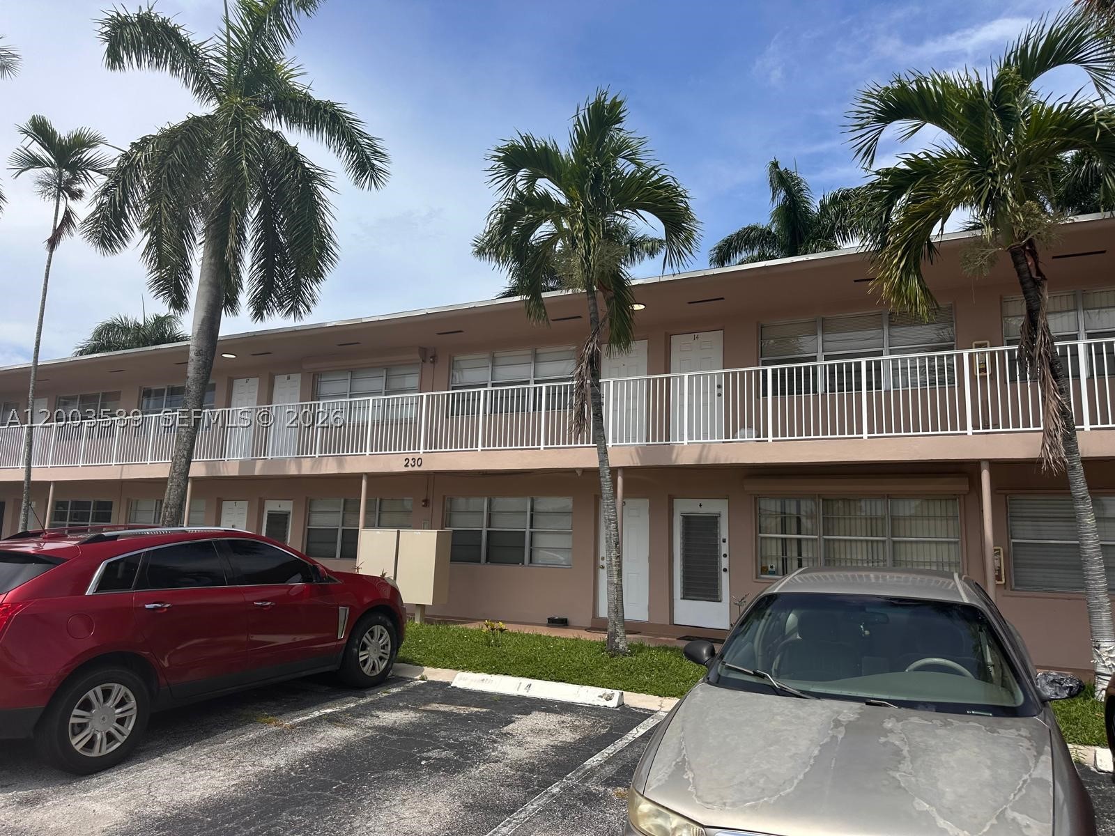 Hallandale Beach photo 2