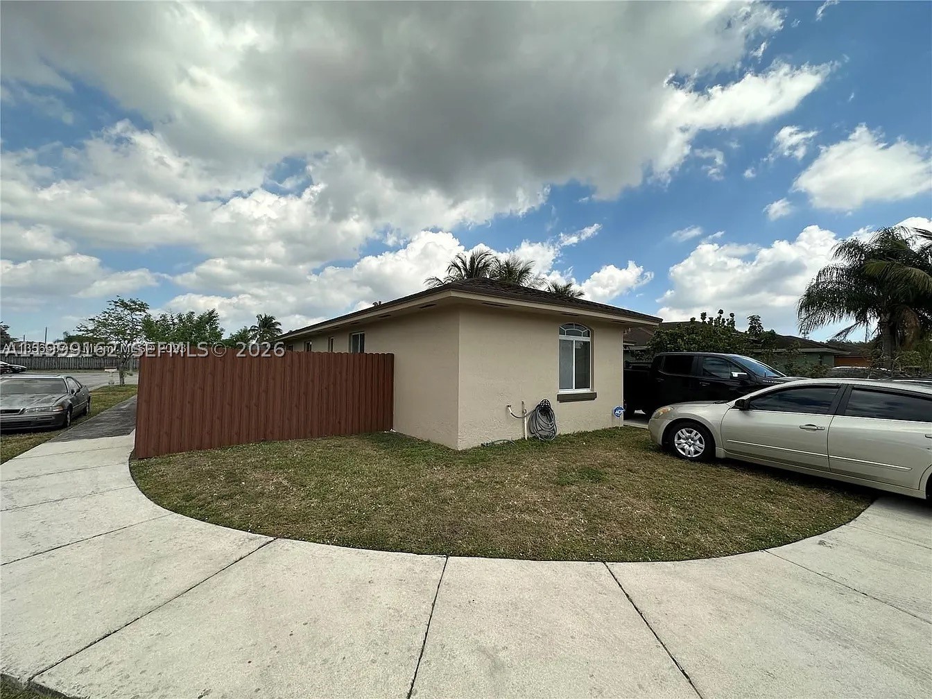 Miami Gardens photo 2