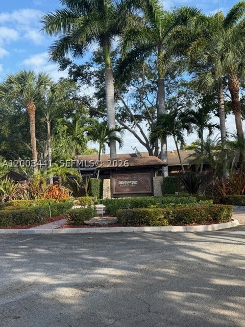 Pembroke Pines photo 4