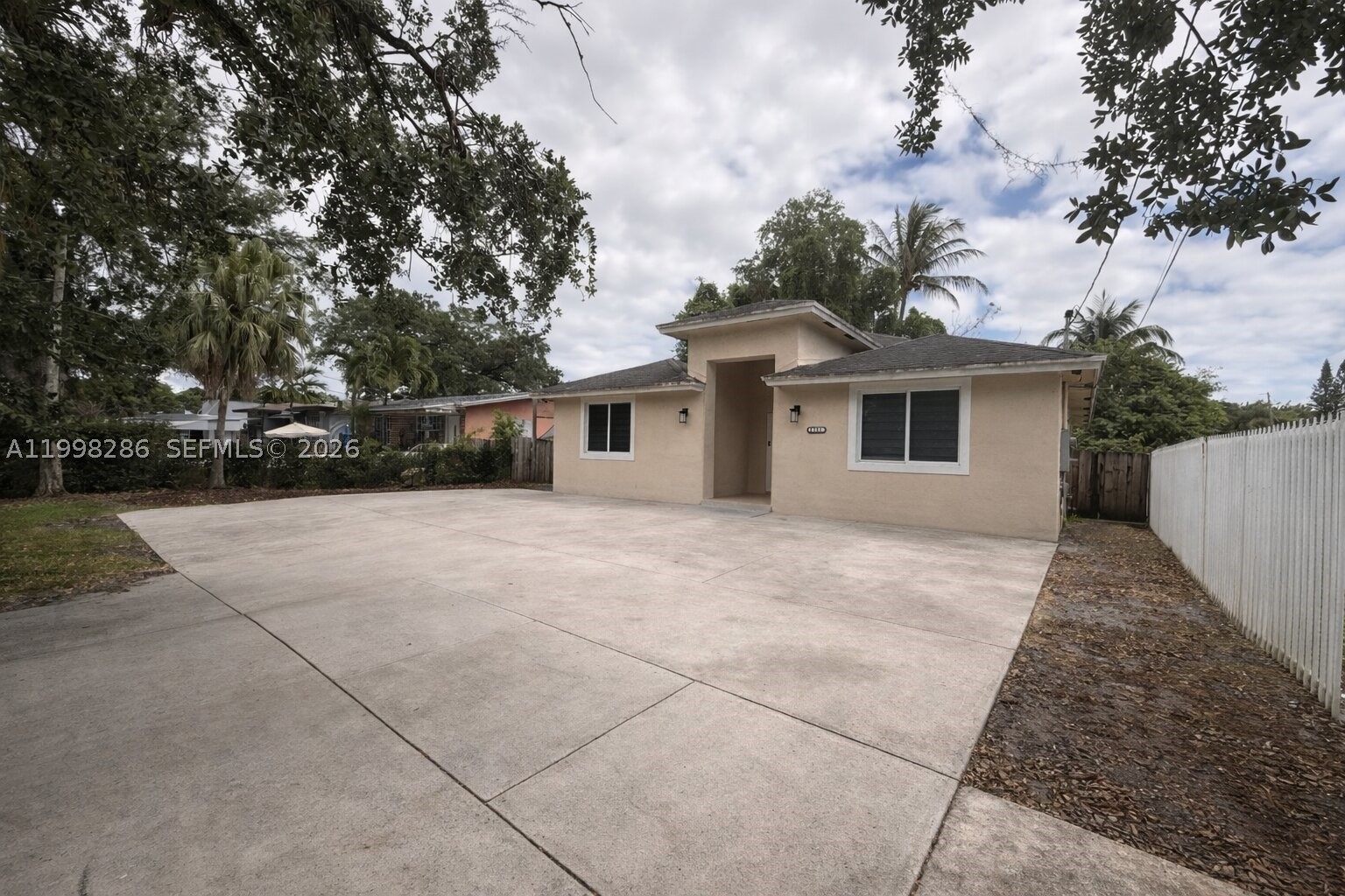 Miami Gardens photo 1