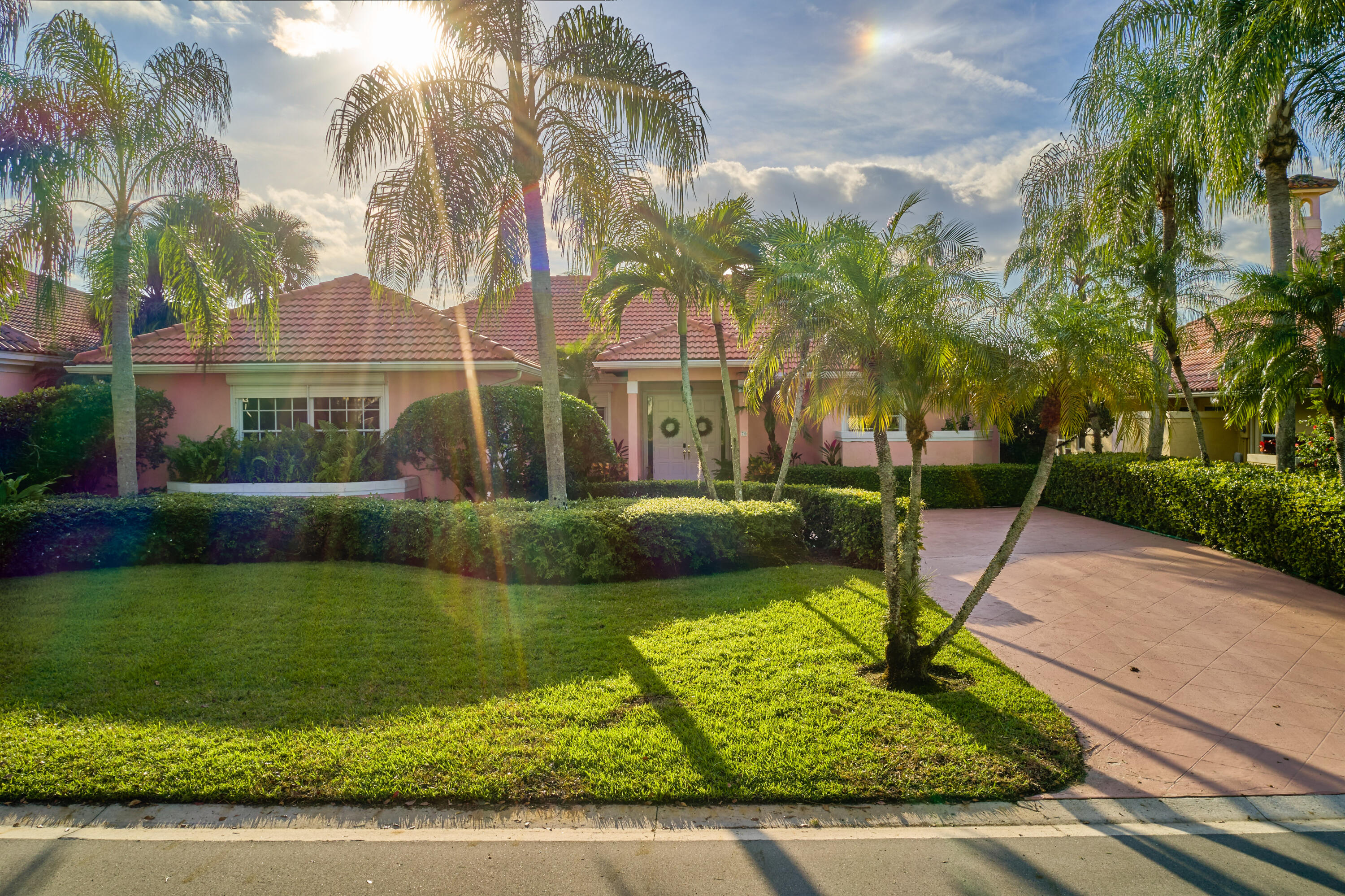 Palm Beach Gardens photo 1
