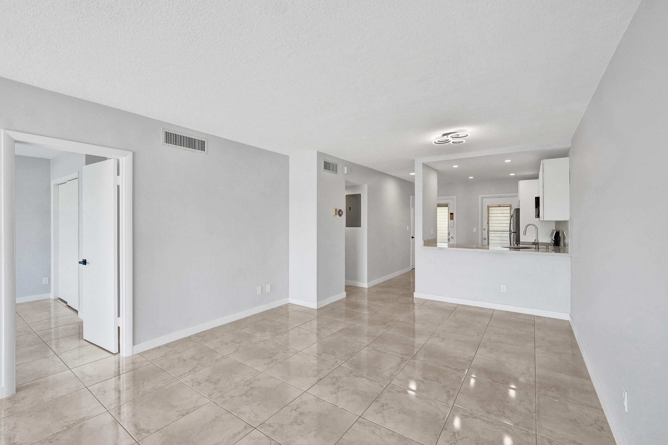Hallandale Beach photo 5