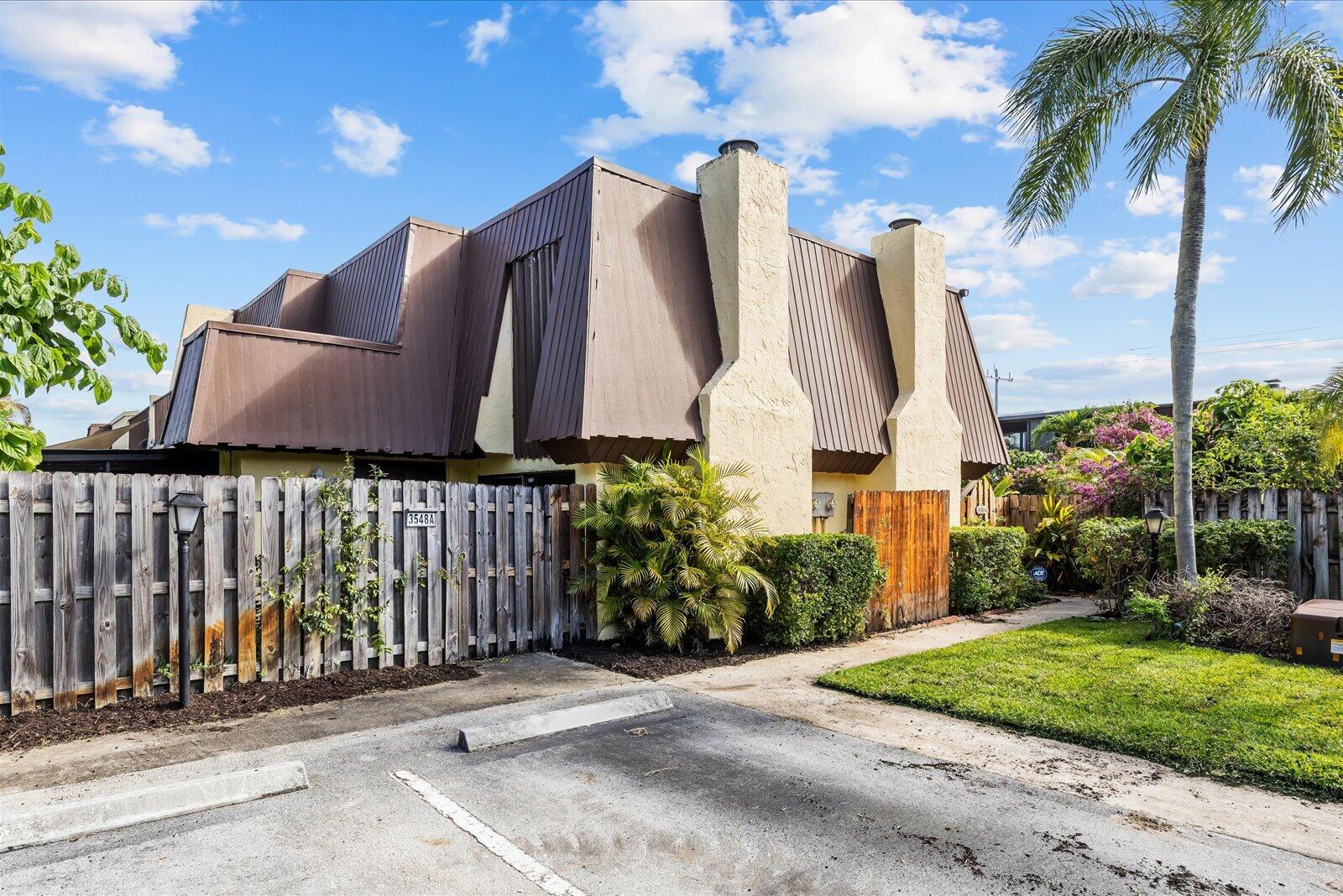 Palm Beach Gardens photo 2