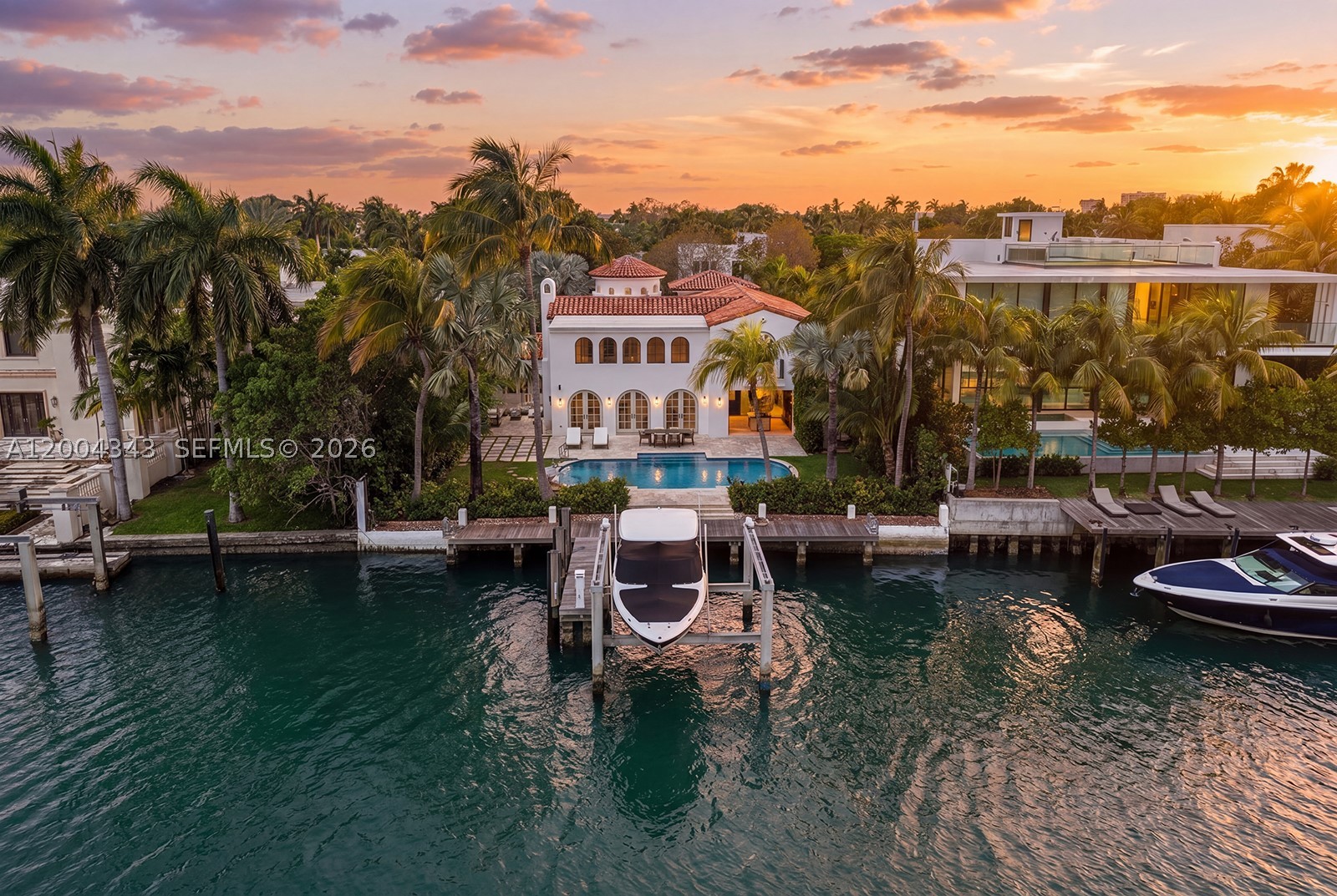 Miami Beach photo 1