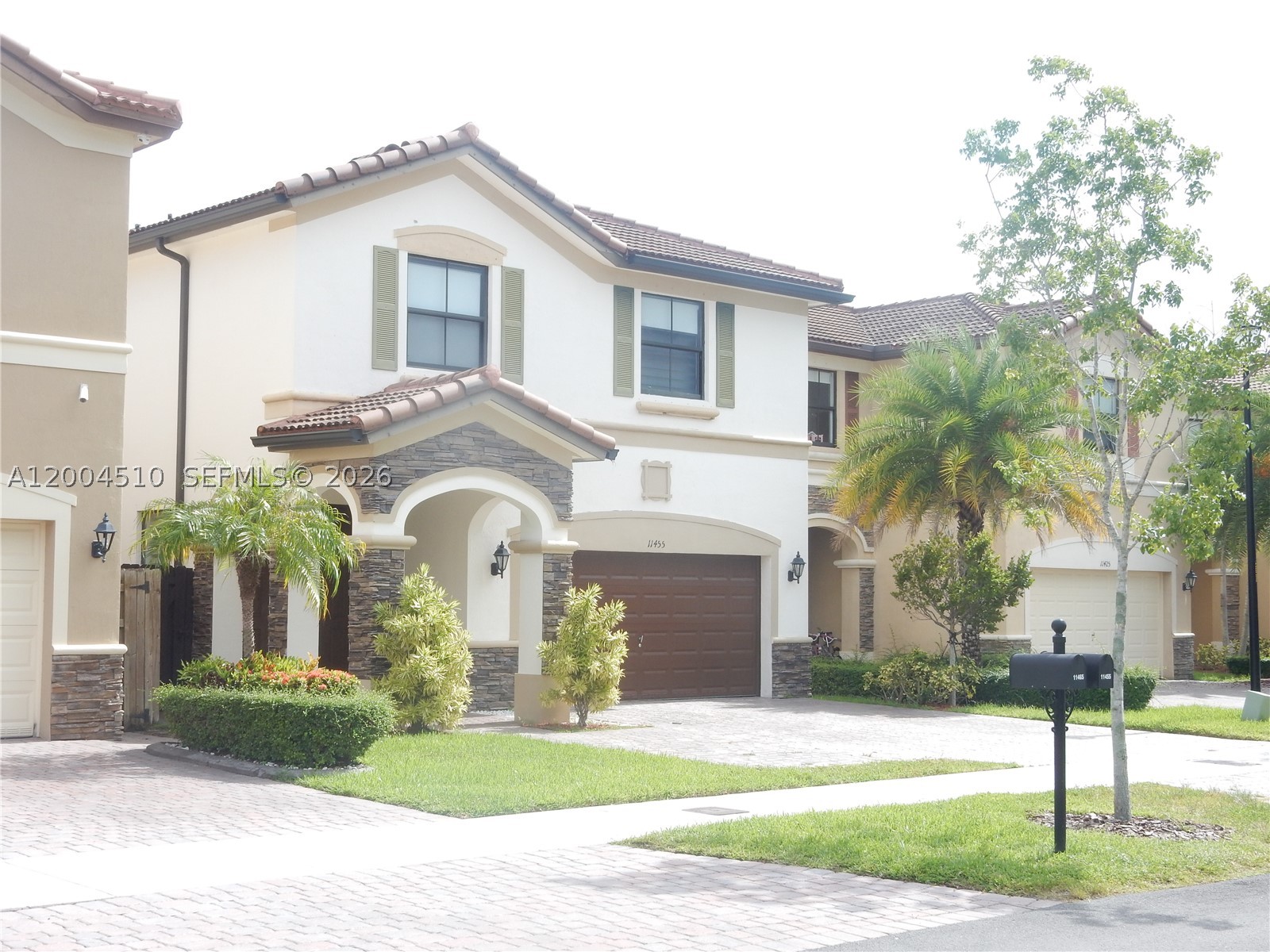 Doral photo 2