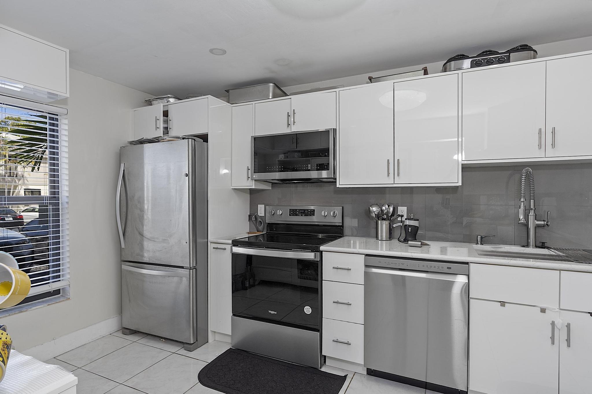 Pembroke Pines photo 5