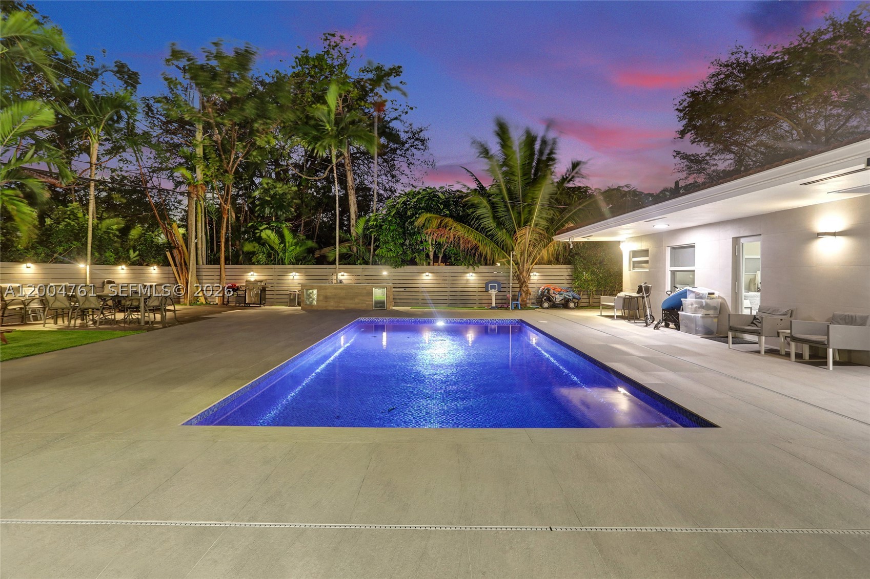 North Miami Beach photo 1