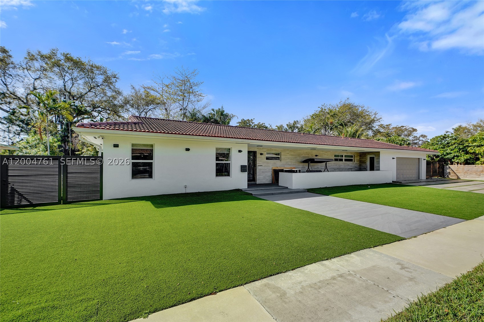 North Miami Beach photo 2
