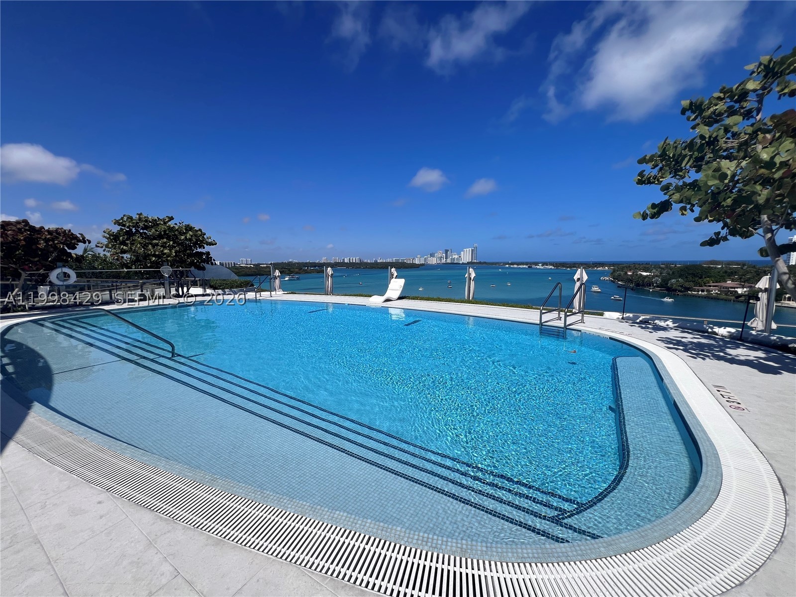 Bay Harbor Islands photo 4