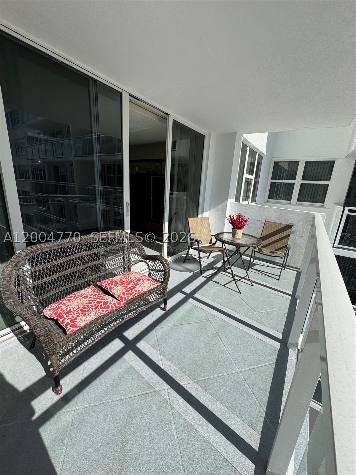 Hallandale Beach photo 2