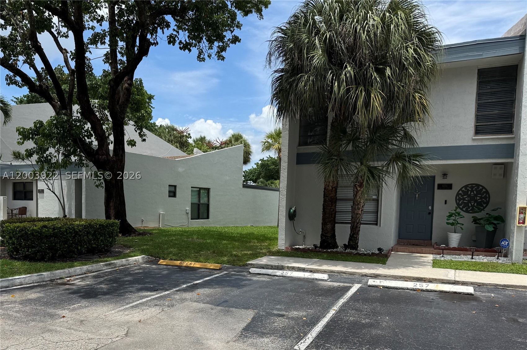 Pembroke Pines photo 5