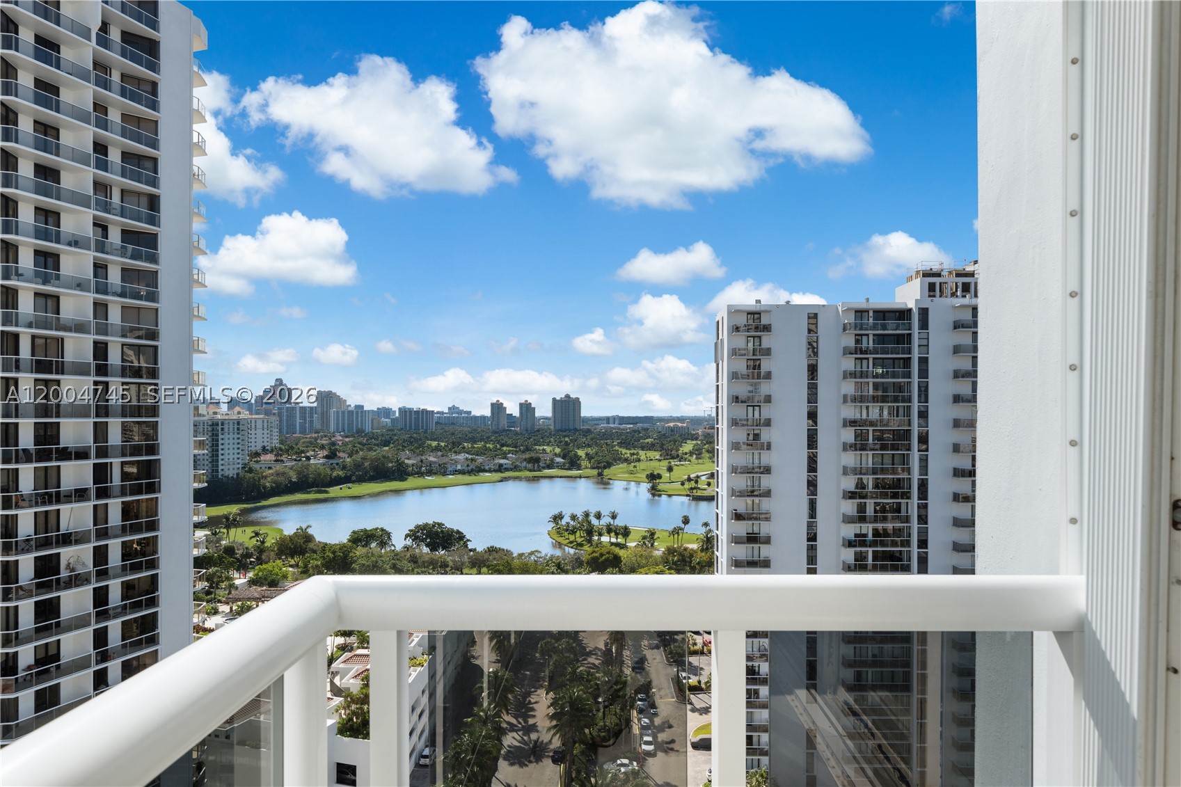 Aventura photo 1