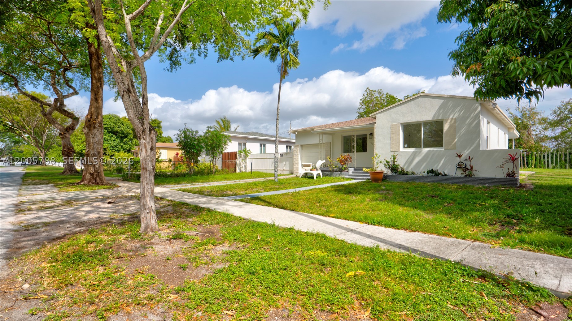 North Miami Beach photo 2